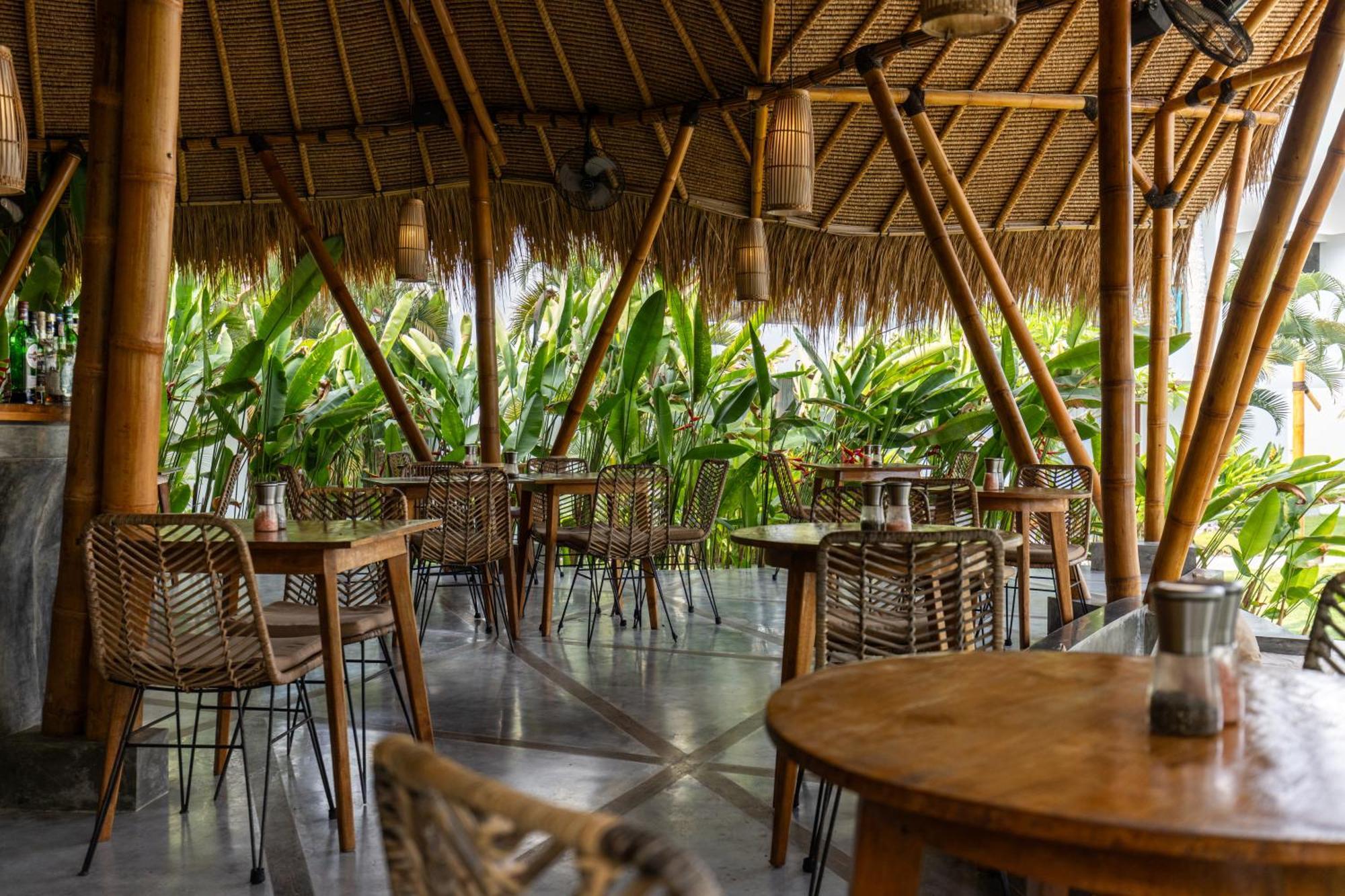 Sikara Lombok Hotel Kuta  Extérieur photo